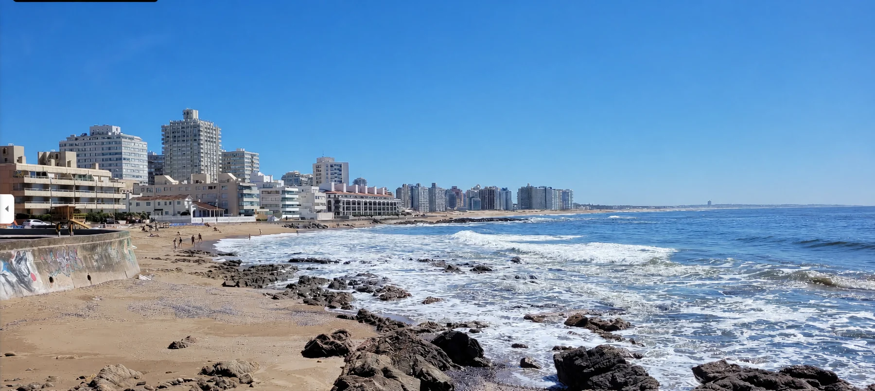 Playa El Emir y la costa de la Península